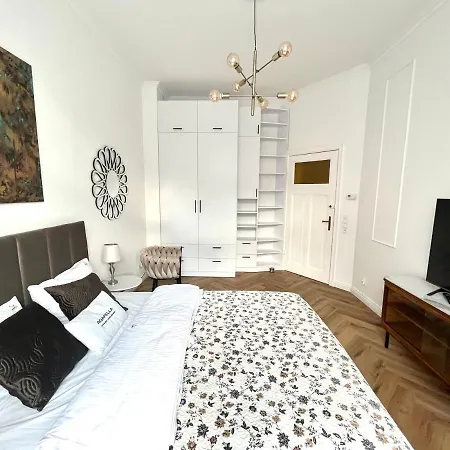 Apartmán Agapella Apartamenty- Fiszera 350m From The Beach, Free Parking